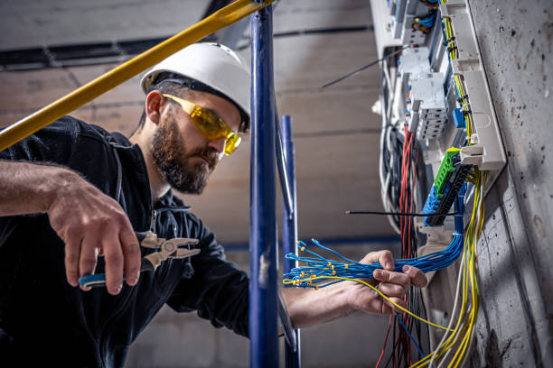 Best Affordable Emergency Electrician  in Latimer, MS